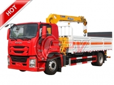 Cargo Truck with Crane ISUZU